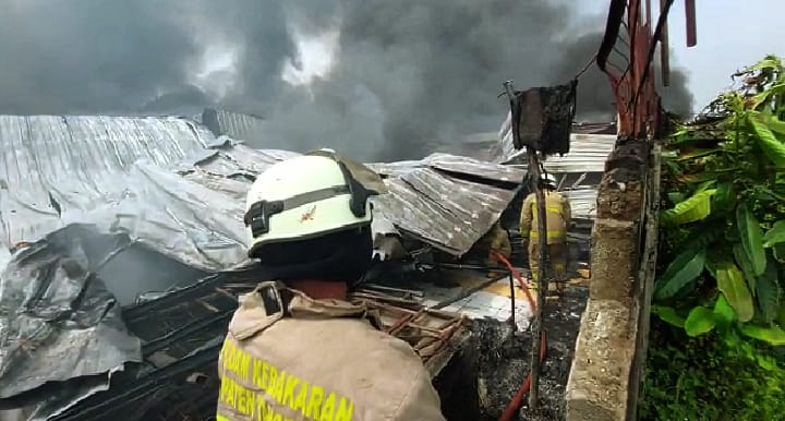 Pabrik Helm di Tangerang Kebakaran, Ini Penyebabnya