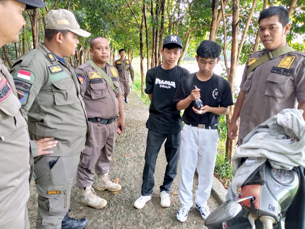 Konsumsi Miras di Kawasan Puspemkab Tangerang, Dua Anak Sekolah Tangkap Pol PP