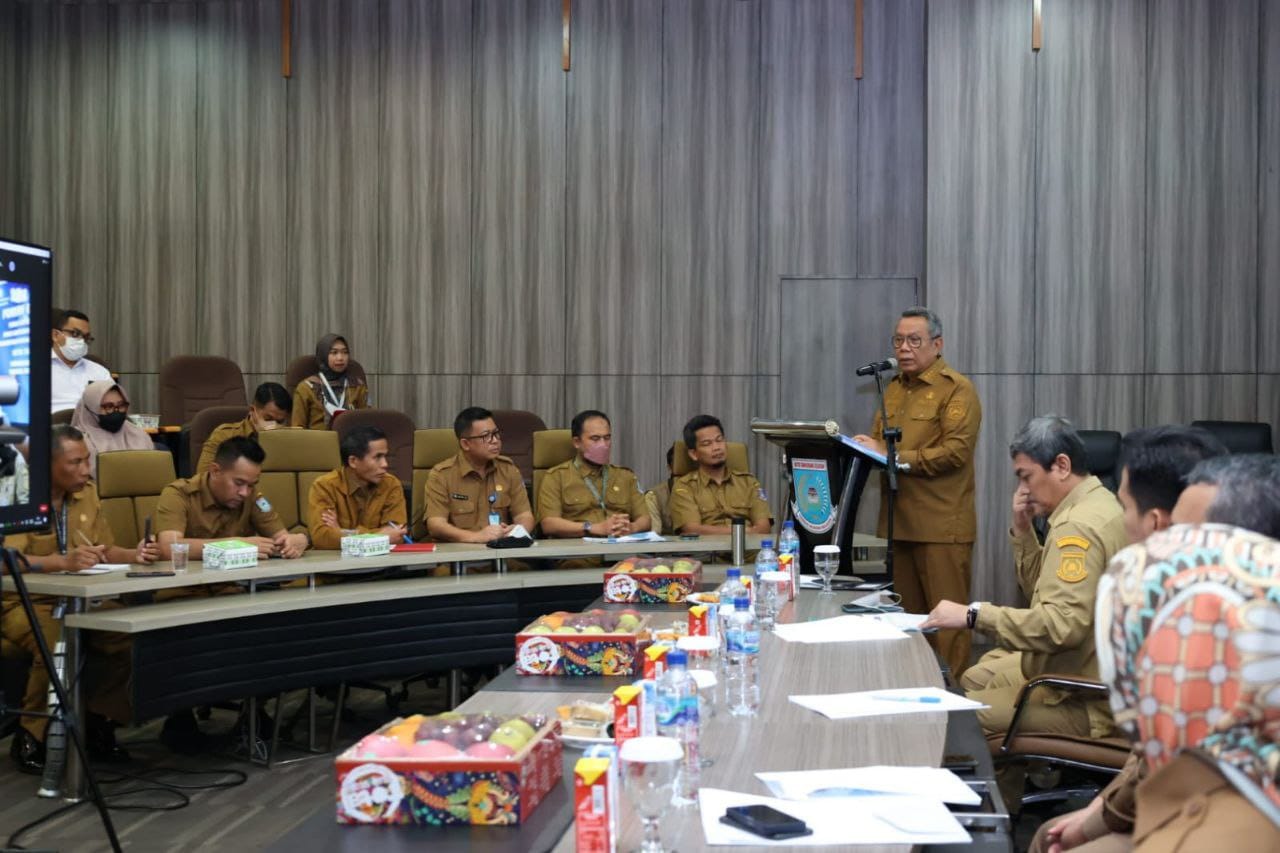 Walikota Tangerang Selatan (Tangsel) Benyamin Davnie menginginkan seluruh Organisasi Perangkat Daerah (OPD) berinovasi menggunakan teknologi dalam menjalankan program kerja. Sehingga efesiensi dan efektifitas birokrasi dapat benar dirasakan masyarakat.