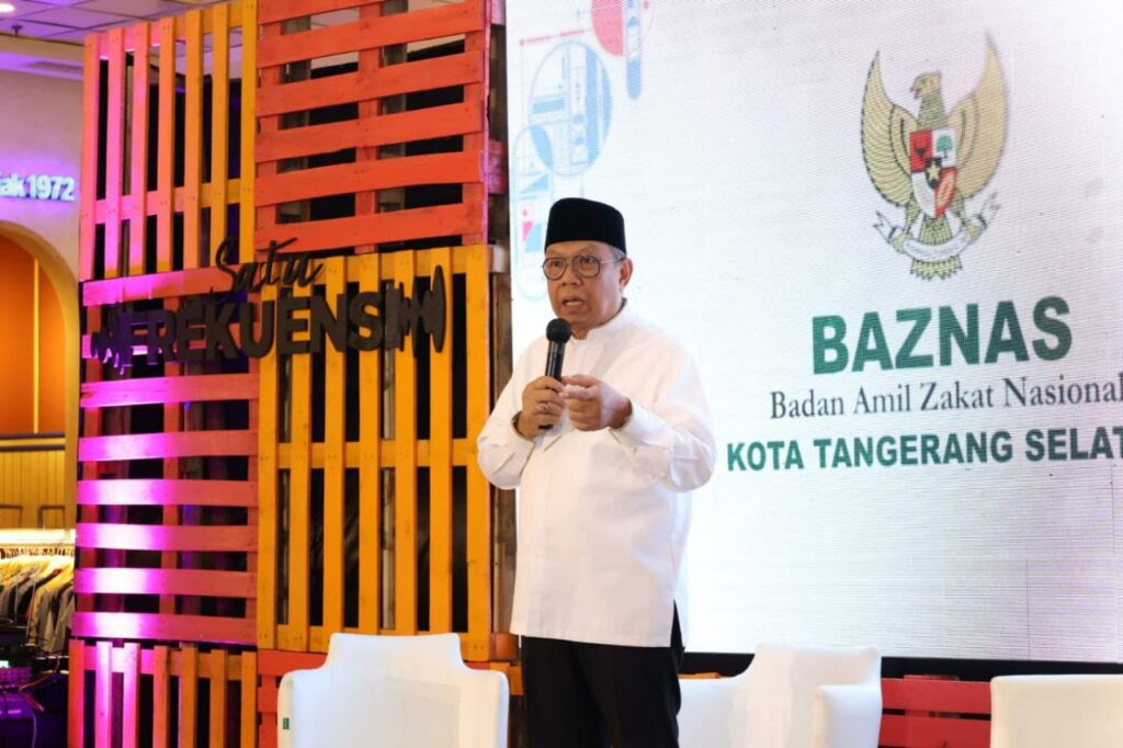 Hadiri kegiatan Distrik Berisik, Walikota Benyamin Ingatkan Generasi Muda Bayar Zakat