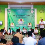 Walikota Tangerang Selatan (Tangsel) Benyamin Davnie mengajak warga ikut serta dalam menjaga inflasi dengan cara tidak konsumtif selama bulan ramadhan.