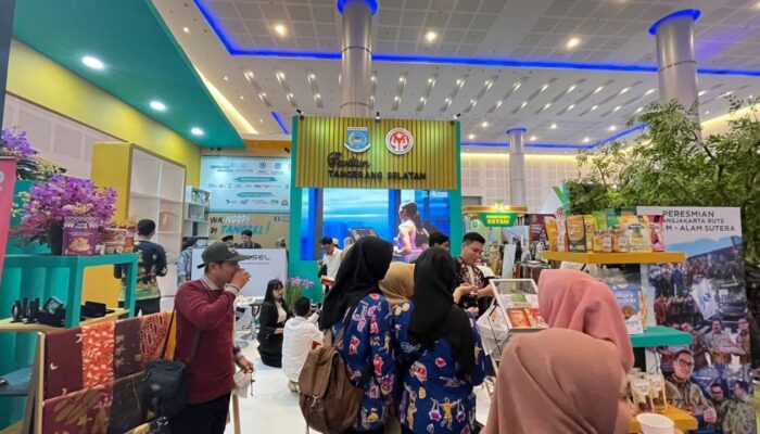 Warga Surabaya Puji Booth Paviliun Kota Tangsel di Munas Apeksi ke-7