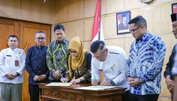 Pemkot Tangsel Kerjasama dengan Pemkab Pandeglang Tangani Persoalan Sampah