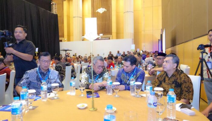 Perkuat Sinergi Bangun Kota Cerdas, Walikota Benyamin Hadiri Forum Smart City Nasional di Yogyakarta