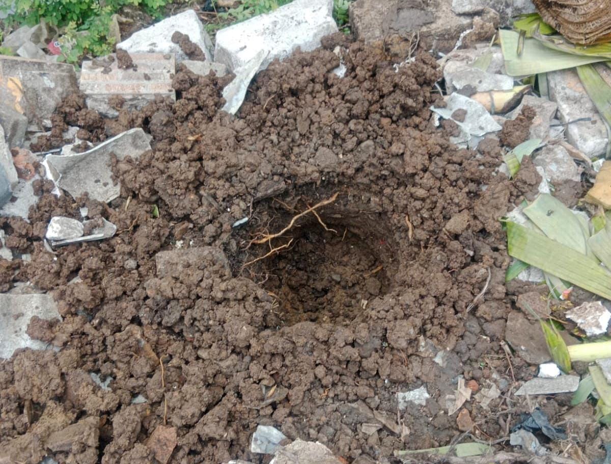 Lubang Biopori atau resapan air.