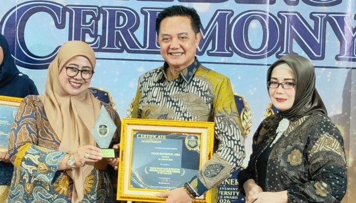 Kepemimpinan Visioner Noor Khoirudin Antar Al-Azhar BSD Raih Pengakuan Nasional