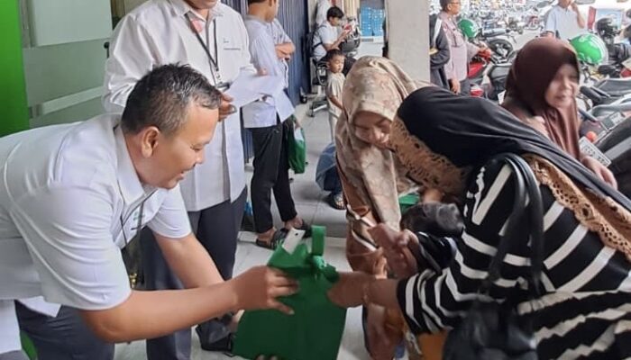 Pegadaian UPS Pondok Jaya Santuni Anak Yatim, Wujudkan Komitmen ESG