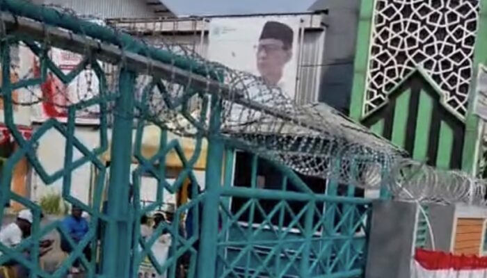 Puluhan Orang Datangi SIP Pamulang, Pagar Sekolah Dipasangi Kawat Berduri