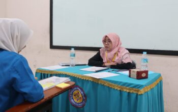 Sarjana Tanpa Kerja: Ketika Kurikulum Kampus Bertepuk Sebelah Tangan dengan Industri